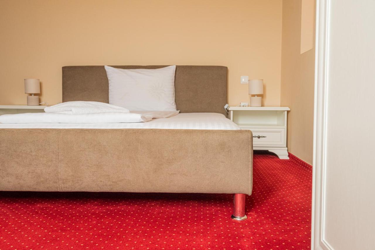 Pava Pension & Spa Odorheiu Secuiesc Exteriör bild