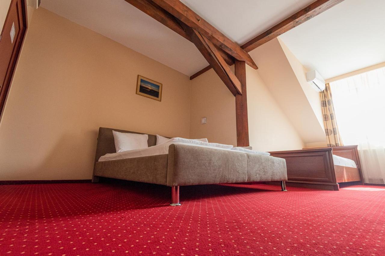 Pava Pension & Spa Odorheiu Secuiesc Exteriör bild