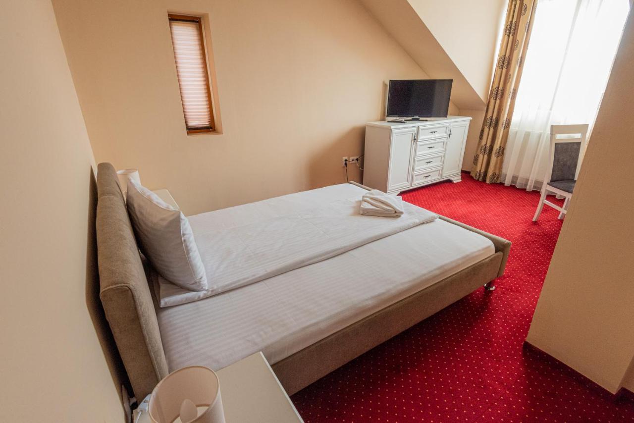 Pava Pension & Spa Odorheiu Secuiesc Exteriör bild