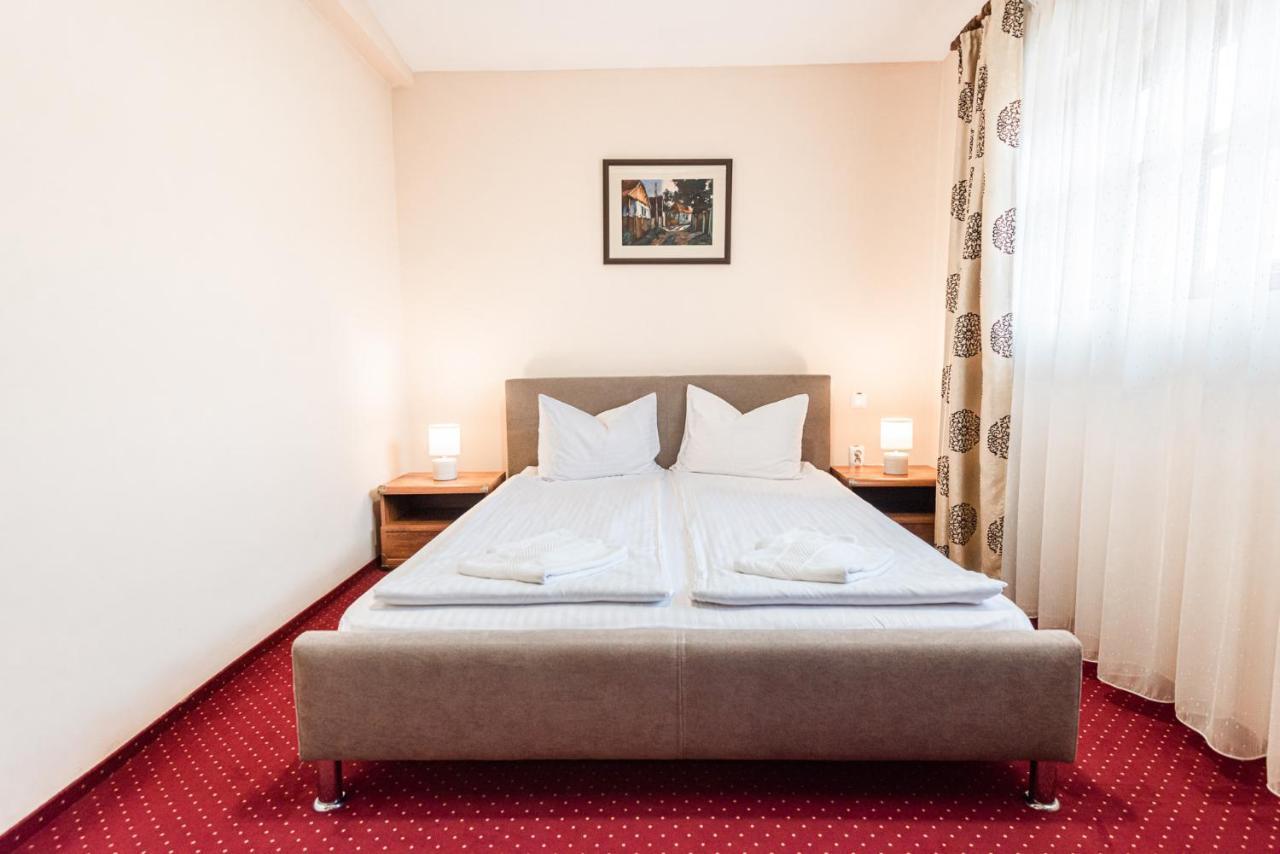Pava Pension & Spa Odorheiu Secuiesc Exteriör bild